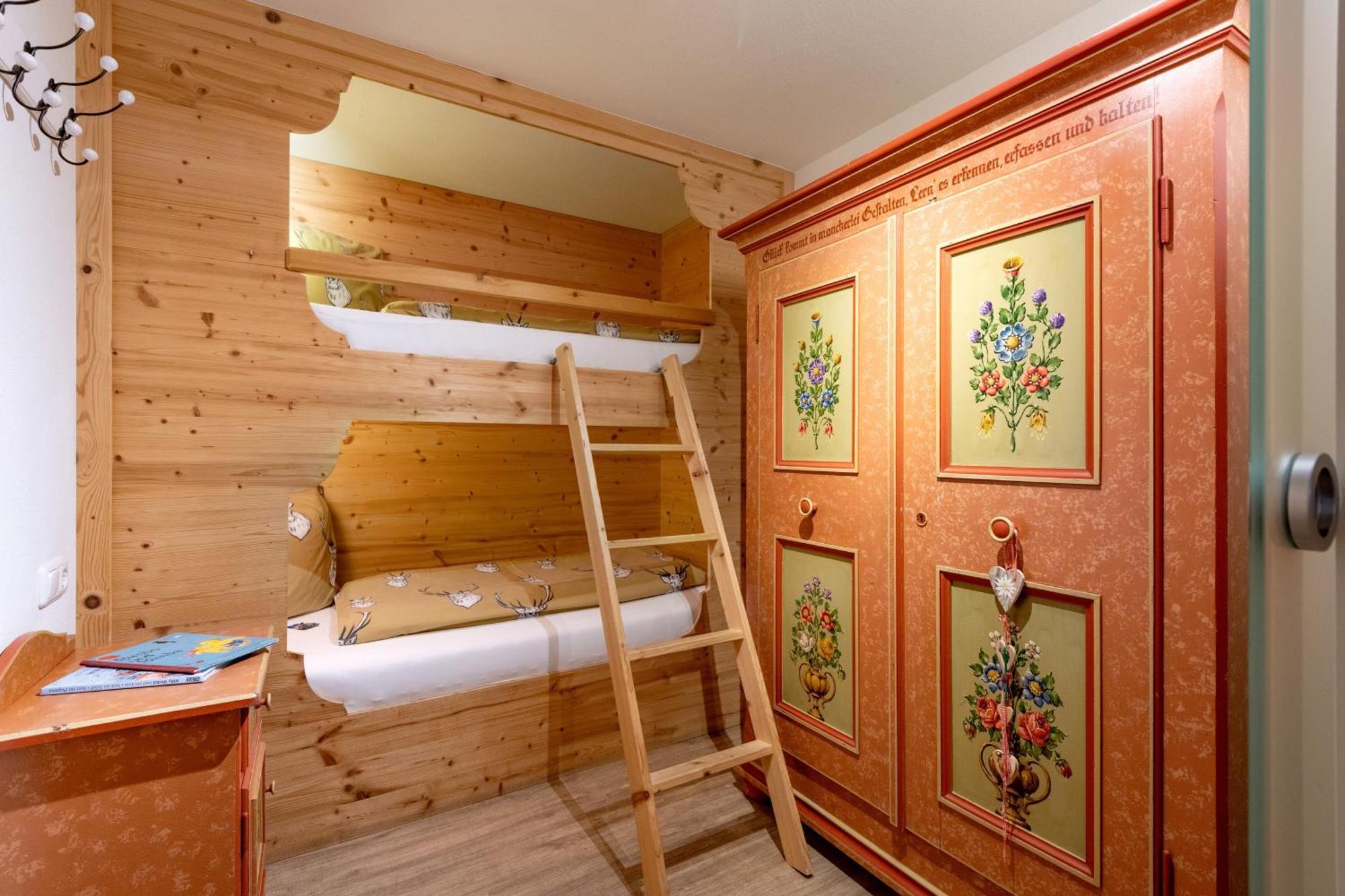 Narzenhof Wellness Chalets, Familien & Luxus Apartments Am Bauernhof Sankt Johann in Tirol Eksteriør bilde